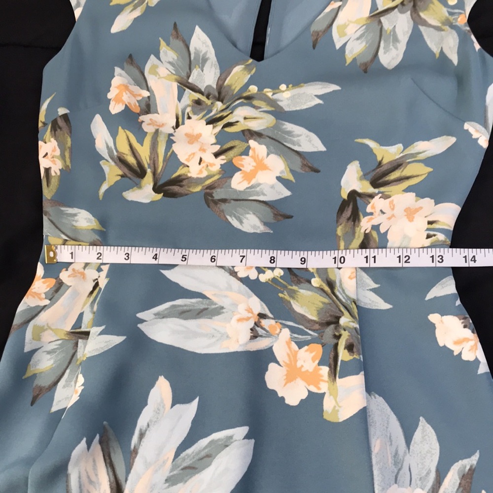 RW&Co Floral Maxi Dress; Front Slit; Fully Lined; Keyhole in Back; Tropical Sz 2 - Picture 13 of 15
